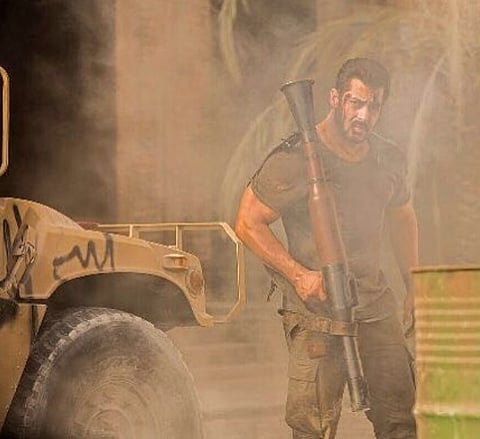 বলীউদ চুপাৰষ্টাৰ চলমান খানৰ নতুন পৰিকল্পনা