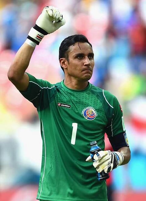 Russian kids go crazy over Costa Rican goalie Navas