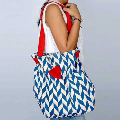 Cool and Trendy Sling Bags for Women Under 500