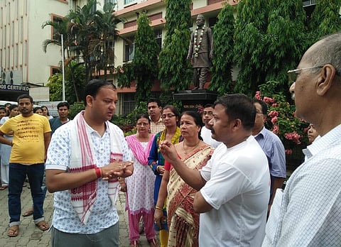 Kamrup (Metro) Deputy Commissioner Virendra Mittal takes stock of Mahendra Mohan Choudhury Hospital (MMCH) cleanliness