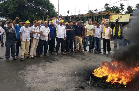 AKRSU bandh: Baton charge on supporters in Chirang