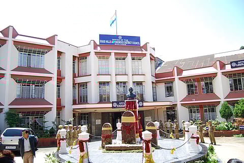 Cracks in Khasi Hills Democratic Alliance (KHDA) over Chief Executive Member (CEM), Kharpuri joins fray