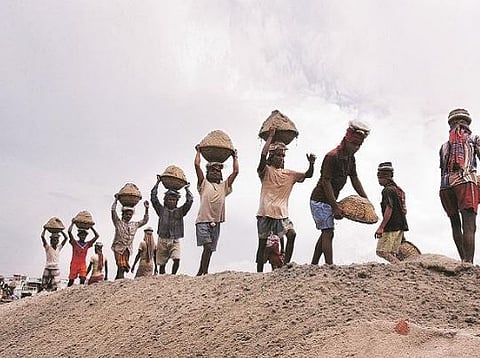 Khun Hynniewtrep National Awakening Movement for more checking of labour licence, Meghalaya