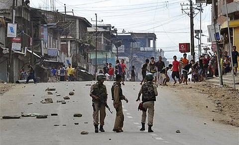 মণিপুৰৰ ইম্ফলত পুনৰ সান্ধ্য আইন জাৰি