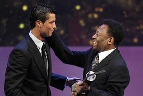 Pele congratulates Ronaldo on move to Juventus