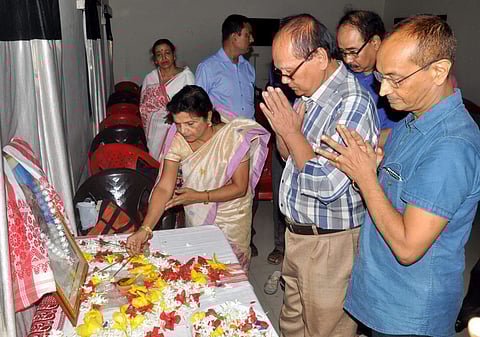 Late Journalist Hiten Mahanta Remembered