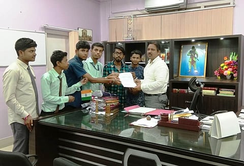 Over-crowded colleges, no seat for compartmental