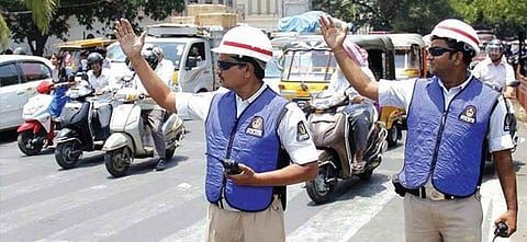 Close Shave for Assam Police Traffic Policeman and Many as Truck Hits Streetlight Post, Jorhat