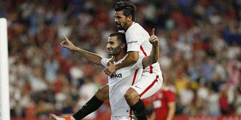 Sevilla begin pursuit of 6th Europa League crown