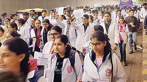 GMCH lady doctors protest against felling of trees