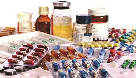 BJP Distributes Free Medicines At The Chandrapur High School Playground