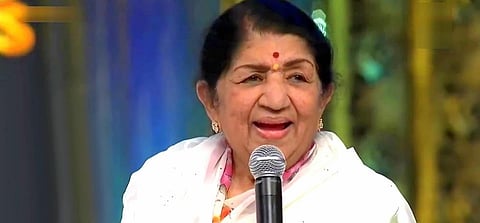 President Ram Nath Kovind, Prime Minister Narendra Modi Greet Lata Mangeshkar on Her 89th Birthday