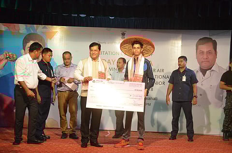 CM Sarbananda Sonowal felicitates shooter Hriday Hazarika