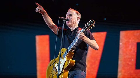 Bryan Adams wraps up biggest party in India