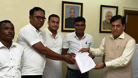 SBBDC demands bridge at Silghat, submits memo to CM Sarbananda Sonowal