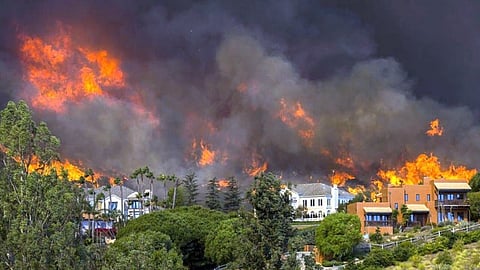Hollywood Celebrities Flee Homes to Escape California Wildfire