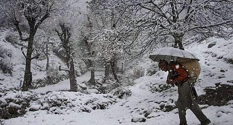 Electricity back in Kashmir after heavy snowfall