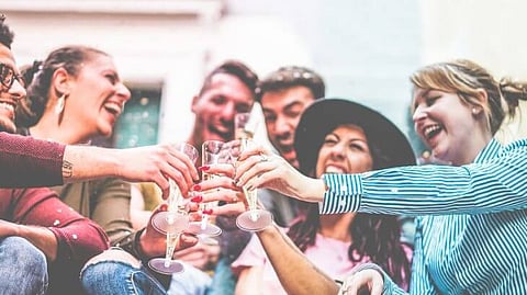 Binge Drinking Linked to Social Media Addiction