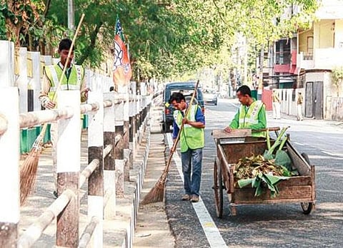 Enforcement Team of GMC at work in Guwahati