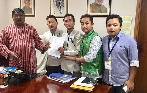 Limboo Tamang Voluntary Committee Calls on Union Minister of Tribal Affairs Jual Oram