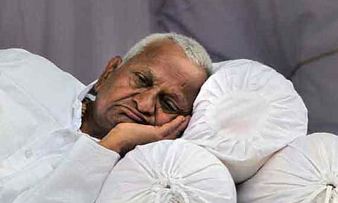 Anna Hazare begins hunger strike demanding Lokpal and Lokayuktas