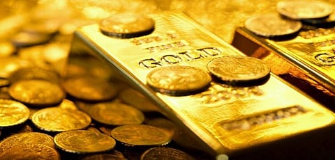 Gold Hits a Life-Time High of Rs 38,070 Per 10 Gram