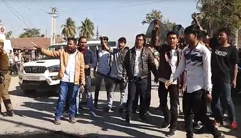 Row over Citizenship Amendment Bill: SMSS & AAMSU staged road blockade in Golaghat