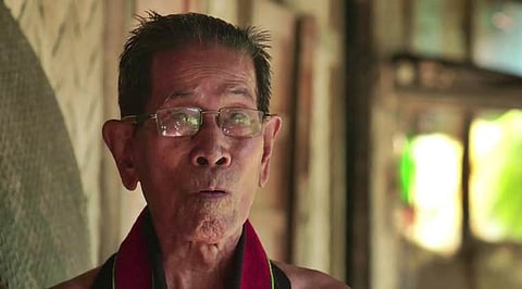 Tripura CM felicitates Padma Shri awardee Thanga Darlong