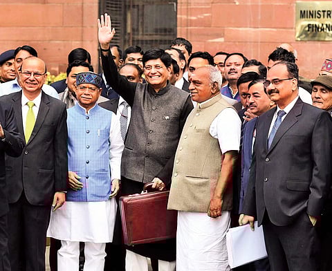 Budget reaches out to farmers, unorganized labour