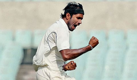 Ashok Dinda suffers head injury during practice