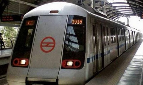 Delhi woman dragged as saree gets stuck in Metro