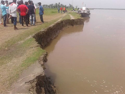 Erosion by Subansiri threatens existence of historic Ghunasuti in Lakhimpur