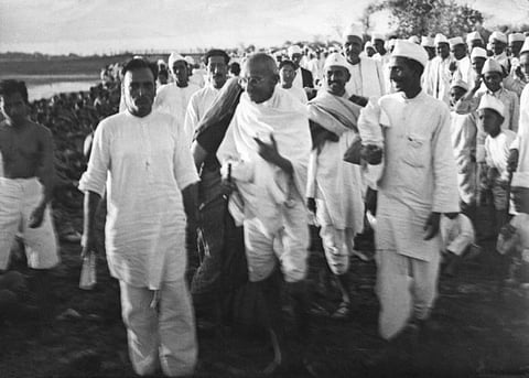 Gandhi’s non-violence & India’s Independence