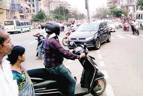 Sorry Tale of Traffic Signals In Guwahati City