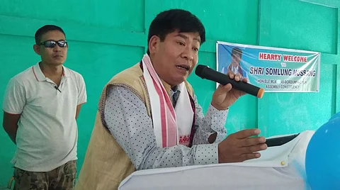 MLA Somlung Mossang Felicitates 715 Teaching And Non-Teaching Staff