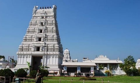 Balaji Temple management decides to close the temple at 1 pm in view of coronavirus