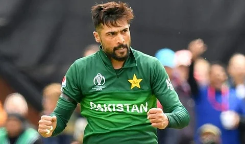 Shoaib Akhtar, Wasim Akram Disappointed with Mohammad Amir Exiting Test Cricket