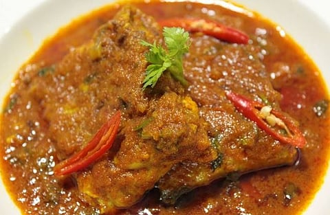 Spice Omelette Curry (Masala Umletki Kari): Recipes by Mridula Baljekar