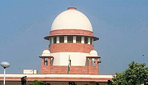 Karnataka Slug Fest Peaks; Rebels Move Supreme Court