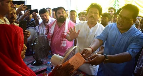 Assam Pradesh Congress Committee leaders meet families of accident victims in Boko