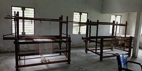 Poor state of affairs in Dhakuakhana Handloom Training Centre for lack of adequate staff