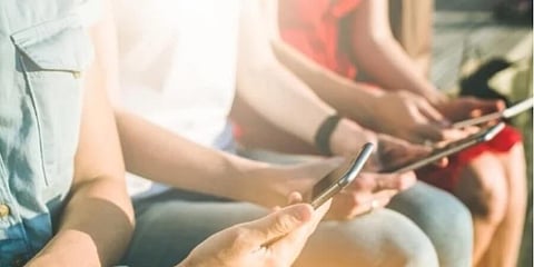 Global smartphone sales to decline 2.5% in 2019: Gartner