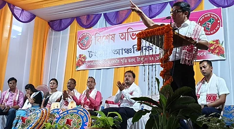 All Assam Students’ Union (AASU) Fetes Meritorious Students in Bordoloi Bhavan