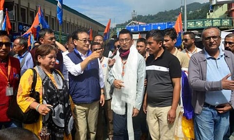 Sikkim Bypolls: HSP Candidate Bhaichung Bhutia Makes Final Campaign Around MG Marg