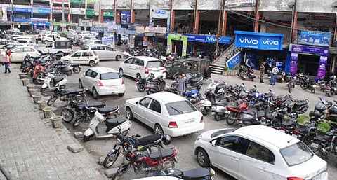 Why Solutions Elude Vending on Footpaths & Haphazard Parking