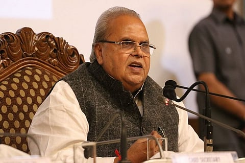 Tourists Allowed in J&K After Advisory Lifted by Governer Satya Pal Malik