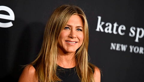 Jennifer Aniston Enjoys a Ladies Night Dinner