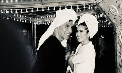 Katrina Kaif gives 1st glimpse of Akshay Kumar’s character in Sooryavanshi