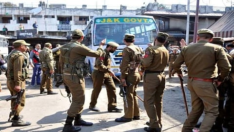 Grenade Attack: 7 injured at Baramulla District in Jammu and Kashmir