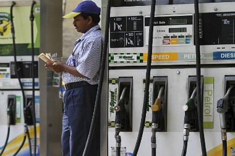 IOC Data Reveals Prices of Petrol and Diesel Fell Again